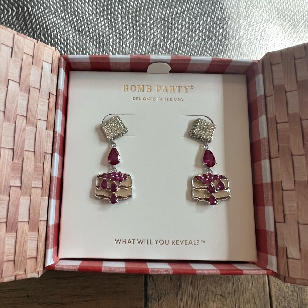 Market Fresh earrings